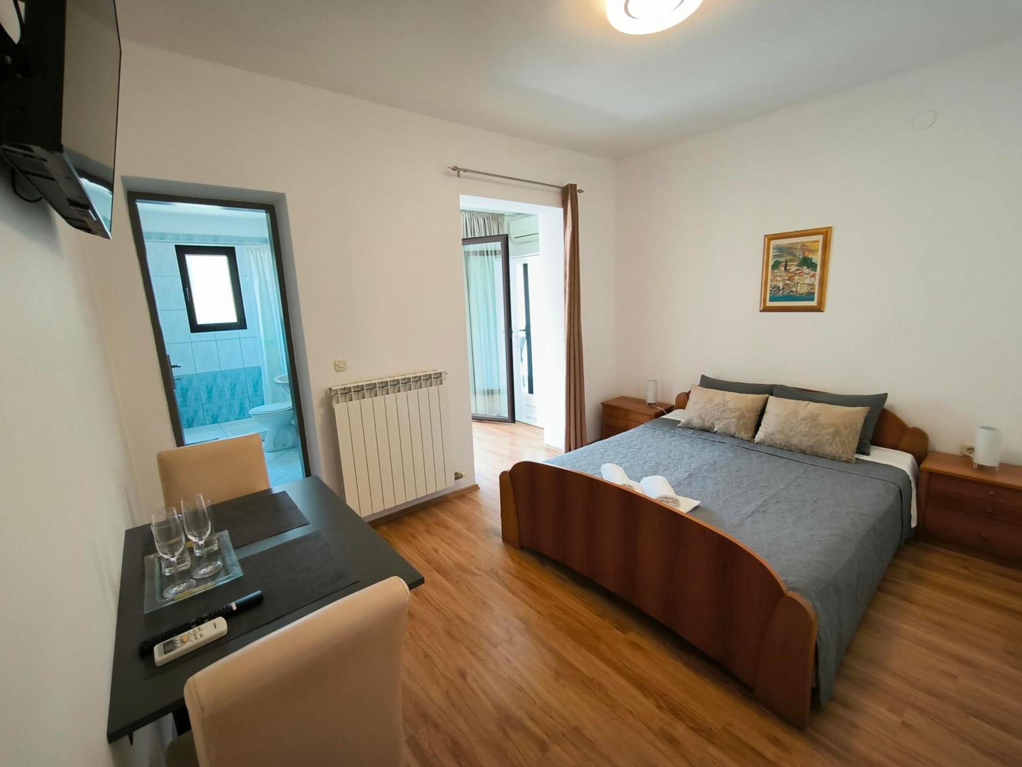 Rooms And Apartment Matika Ровинь Экстерьер фото